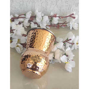 Vaso de Acero y Cobre Martillado IndianArtVilla para Cerveza Pilsner, Cócteles y Manhattan, Ideal para Fiestas - Product Image 3