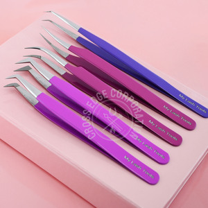 Pince à cils en acier inoxydable de marque privée avec embouts en fibre pointue pour les extensions de cils d'isolation et de volume - Product Image 1