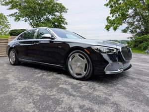 Oferta Relámpago con Descuento: Mercedes-Maybach S680 4MATIC 2024, Motor V12 de 6.0 Litros con Doble Turbo - Product Image 4