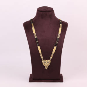 Colgante Mangalsutra de latón y cobre chapado en oro tradicional para mujer, joyería de regalo de temporada de boda - Product Image 1
