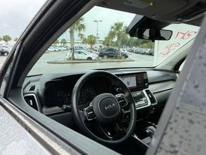 2022 Kia Sorento EX - Product Image 6