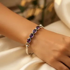 Pulsera de Plata 925 con Amatista para Mujer, Elegante Joya de Piedras Preciosas, Regalo - Product Image 2