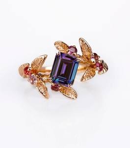 Anillo de Alejandrita Natural que Cambia de Color, Rama de Alejandrita, Plata de Ley, Lujo, Boda, Elegante, Uso Diario, Inspirado en la Naturaleza, Mágico - Product Image 1