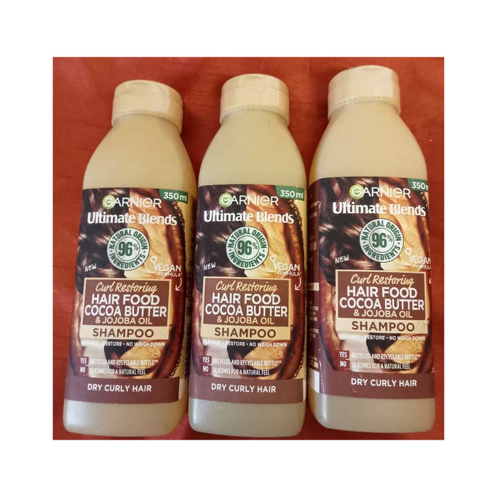 Cleanse and define your curls with Garnier Ultimate Blends Hair Food 350ml Shampoo Cocoa Butter formula