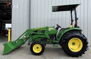 Tractor Compacto John Deere 3038E de 70HP con Tracción en las 4 Ruedas, Transmisión por Engranajes, Cargador Frontal Multifuncional para Granja - Product Image 4