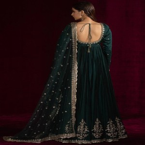 Truyền thống Ấn Độ phong cách anarkali với nặng bướm Net dupatta và mềm Micro bông lót bán buôn sẵn sàng - Product Image 3