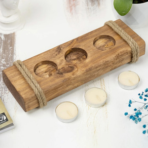 Lanterne en bois naturel massif en noyer avec trois trous pour la décoration de la maison et les occasions de Noël - Product Image 5