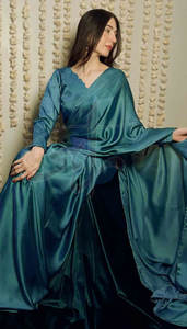 Sari Tradicional Pakistaní de Alta Calidad para Mujer, Diseño Único, Opciones Personalizables para Fiestas - Disponible al por Mayor - Product Image 3