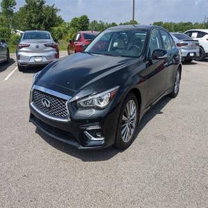 Infiniti Q50 Luxe 2023 en parfait état - Product Image 3