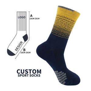 Chaussettes de sport OEM 2026 de haute qualité, personnalisées, unisexes, écologiques, 100 % coton, avec revers et semelle, fabriquées par Triotake Industry Free - Product Image 1