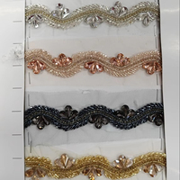 Dentelle de tulle perlée brodée florale colorée écologique, style luxueux et élégant, motifs détaillés, en dentelle de miel exquise