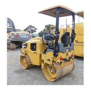 Compactadora de Rodillos de Doble Tambor Caterpillar CB2.7 Usada - Motor de 30HP, Sistema Totalmente Hidráulico, Venta al Por Mayor - Product Image 6