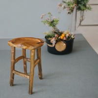 Tabouret de bar ergonomique moderne en teck durable, siège selle, hauteur 60 cm, mobilier de patio extérieur, fourniture directe d'usine OEM/ODM