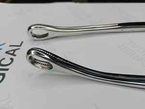 Fórceps de sujeción de esponja Foerster, mandíbulas dentadas rectas, acero inoxidable de grado quirúrgico - Product Image 5