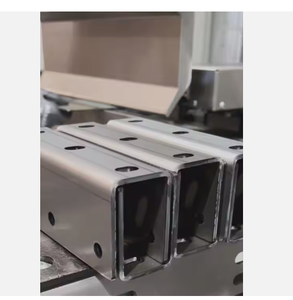 Vente en gros de pièces métalliques CNC de haute précision pour le soudage de tôles en acier inoxydable et en aluminium sur mesure - Product Image 5