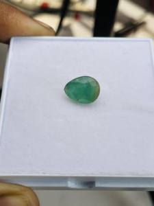 Esmeralda Natural de Zambia, Corte Pera, 5.44 Quilates, Piedra Preciosa de Buena Calidad, Lustre, Color Verde Bonito, Pulido Perfecto para Cualquier Joyería - Product Image 1