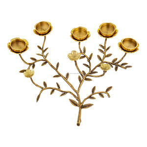 Candelabro de flores de diseño, soporte de vela de Metal hecho a mano, utilizado como decoración moderna o rústica, artesanal - Product Image 1