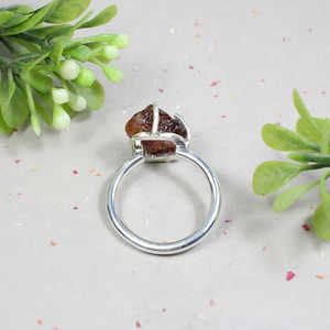 แหวนเงินแท้ 92.5 ชุบทองคำขาว 24K รูปทรงแตงโม ขนาด 11x9 มม. น้ำหนัก 3.72 กรัม รับรองโดย IGI สไตล์ฮิปฮอป ขายส่ง - Product Image 4