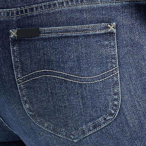 Offre Spéciale pantalon en jean personnalisé pour femmes coupe régulière respirant séchage rapide été plat devant de haute qualité fabriqué au Pakistan - Product Image 4