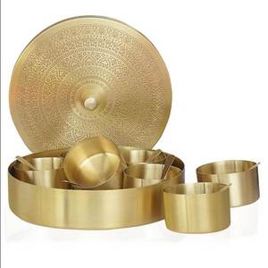 Caja de especias Masala Dani grabada en latón, contenedor de especias de Metal con cuchara, caja de vajilla India almacenada - Product Image 1