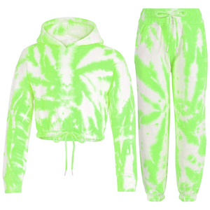 Ensemble de survêtement pour femme, sweat-shirt à capuche et short de survêtement de qualité supérieure, conçu avec une taille élastique et des poignets côtelés, pour l'hiver - Product Image 6