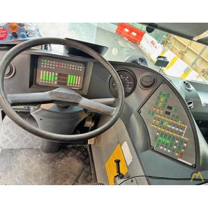 Grue mobile tout-terrain Liebherr LTM 1130-5.1 d'occasion à vendre - Product Image 2