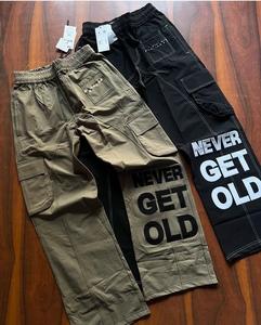 กางเกงคาร์โก้เอวกลางเอวสูงของผู้ชายยอดนิยมปรับแต่งสีได้น้ำหนักเบาผ้าใบคุณภาพสูงรุ่นล่าสุดที่เป็นทางการสำหรับ - Product Image 1