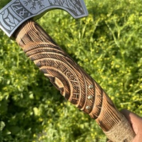 Hache Tomahawk en acier carbone forgé à la main de haute qualité, avec manche en bois et étui en cuir, idéale pour le camping, la chasse, ou comme cadeau pour papa.