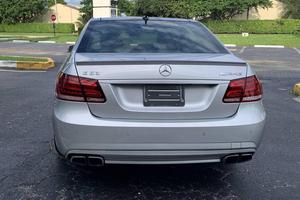 USADO, Volante a la Izquierda/Derecha, 2010, MERCEDES-BENZ E63 AMG SEDÁN - Product Image 4