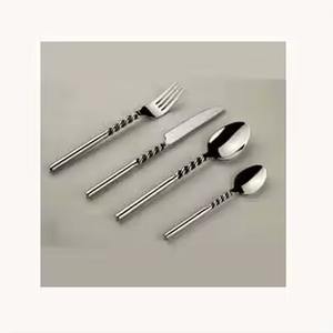 Juego de Cubiertos de Acero Inoxidable de Lujo con Hojas de Cuchillo Duraderas, Apto para Lavavajillas y Ecológico para una Nitidez Duradera - Product Image 6