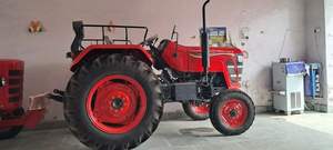 Tractor Trolley Type Trencher Side & Center Mounted Machine abordable pour l'agriculture Drainage et l'aménagement du territoire - Product Image 2