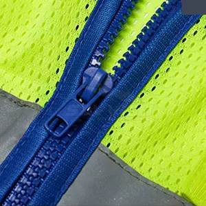 Chaleco de Seguridad Personalizado de Alta Visibilidad, Material de Algodón y Poliéster, Hecho en Pakistán - Product Image 5