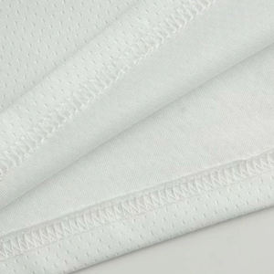 Uniforme de baloncesto de tela de calidad con nuevo diseño transpirable y características de talla grande nombre y número logotipo impreso precio - Product Image 4