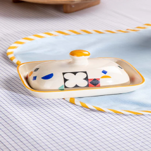 Beurrier en céramique coloré à motif géométrique avec bouton orange, disponible à prix de gros, beurrier en céramique. - Product Image 1