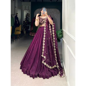 Vêtements indiens pakistanais Readymade Ethnic Outfit-Bollywood Style Lehenga Choli Set Organza cousu pour les fêtes de mariage - Product Image 3