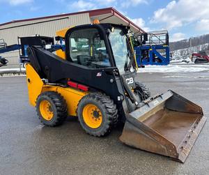 Cargadora retroexcavadora y minicargadora JCB 1CX usada con motor Caterpillar, carga nominal de 9 toneladas, cargadores delanteros y traseros - Product Image 4