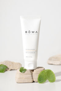 Crema Corporal Blanqueadora Bowa con Ingredientes Orgánicos y Aroma Natural para Uso Matutino y Nocturno, para Todo Tipo de Piel, para Mujeres - Product Image 3