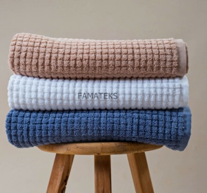 Toallas de baño de lujo, algodón turco peinado suave, superabsorbente, patrón cuadrado, fabricante turco - Product Image 2