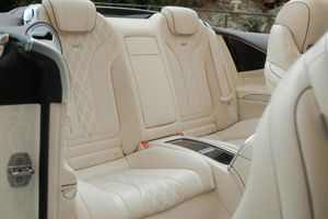Mercedes-Benz S560 Cabriolet propre, modèle 2020 - Product Image 2