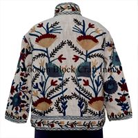 Veste matelassée respirante pour femme, faite à la main, avec broderie Suzani, boutons, tissu en coton tissé court, écologique