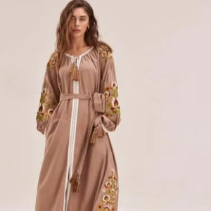2024 meilleure vente femmes vacances plage décontracté été Chic robe innovante ukrainienne broder Resort porter Relax Fit Maxi robe - Product Image 1