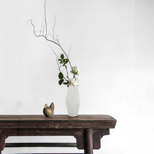 CGV0913WT - Grand vase géométrique blanc - 5,7 L x 12,5 H - Product Image 2