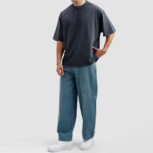 T-shirts surdimensionnés doux avec des conceptions uniques Stock limité - Product Image 2