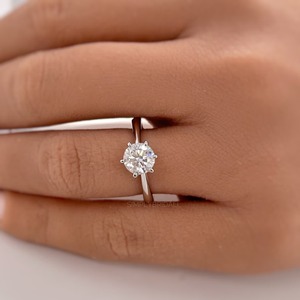Bague en moissanite de forme ronde, argent sterling 925, diamant personnalisé, cadeau pour elle - Product Image 2