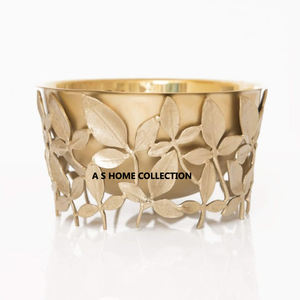 Branches de fleurs en métal support doré bol décoratif en chocolat de luxe - Product Image 1