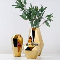 Pots de fleurs modernes de luxe en acier inoxydable Antique Finest Quality Designer Decoration Mirror Poli Metal Flower Vase