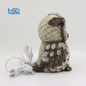 Figurine Burung Hantu Resin LED Langsung dari Pabrik, Dekorasi Burung Hantu LED, Ornamen Lampu Musim Dingin - Product Image 6