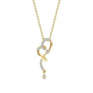 Collier avec pendentif en forme de cœur Eternal Lumina serti de diamants - Product Image 1