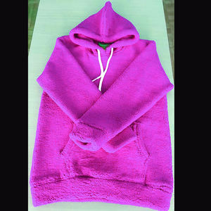 Sudadera con capucha de moda de invierno para hombre Sudadera cálida peluda con bordado de letras Patrón de diseñador de talla grande hecho de lana - Product Image 4