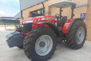 Tracteur Massey Ferguson 6700 d'occasion – Qualité supérieure, livraison rapide, durable et efficace pour l'agriculture - Product Image 2